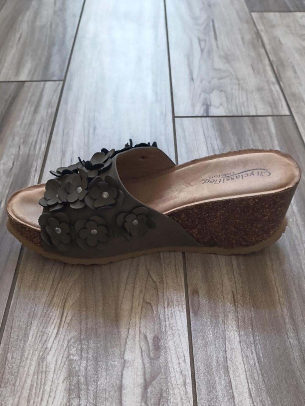 Wedge Slides - Picture 3 of 8